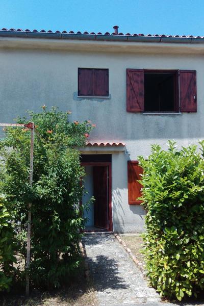 Apartments with parking space Trget, Rasa - 11245, Reservar Apartamento Trget Ístria