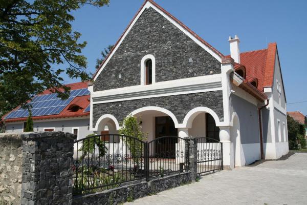 BASALTINA PANZIó, Reservar Hotel Balatonederics Veszprem