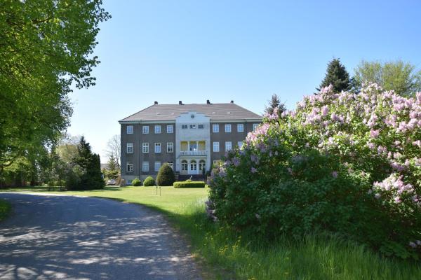 Gutshaus Volzrade Hotel & Ferienwohnungen in Elbnähe, Reservar Hotel Lübtheen 