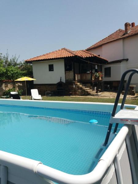 Събевата къща, Reservar Casa de hóspedes Sinio Burdo 