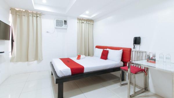 RedDoorz at DBuilders Rooms Bangkal Makati, Reservar Hotel Hotéis Baratos em Luzon