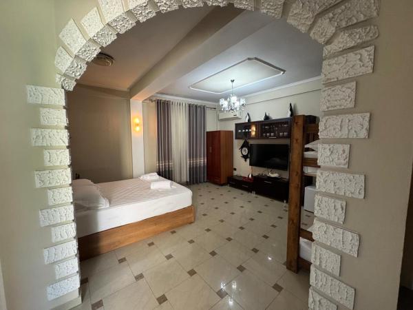 Hostel Vila 3, Reservar Albergue Albergues em Berat County, Albergue