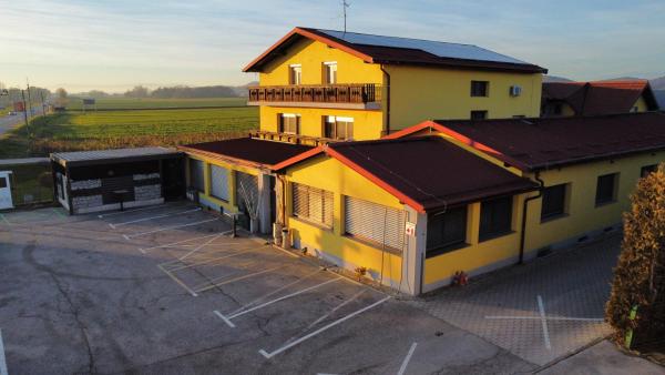 Gostilna Marta, Reservar Mini-hotel Hotéis baratos em Styria