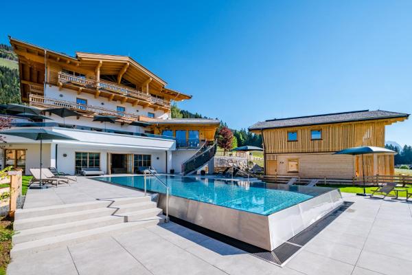 Genusslandhotel Hochfilzer, Reservar Hotel Hotéis em Tirol com piscina, Piscina