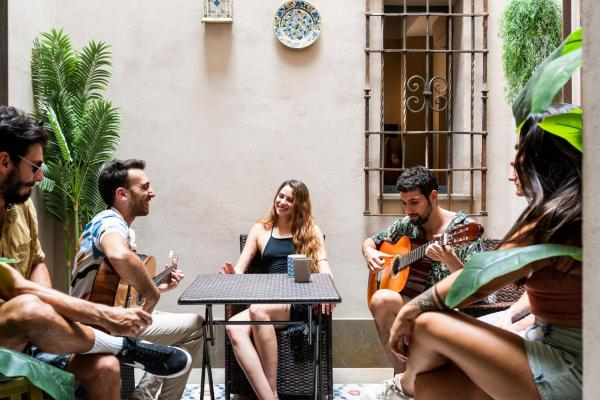 Hostel Carlota Braun, Reservar Albergue Hostels em Granada, Albergue