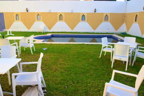 Charming Villa in Monastir with Private Pool, Reservar Vila Casas de Campo em Monastir, Casa de campo / Cottage