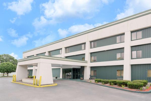 Baymont Inn and Suites Onalaska, Reservar Hotel Onalaska Wisconsin
