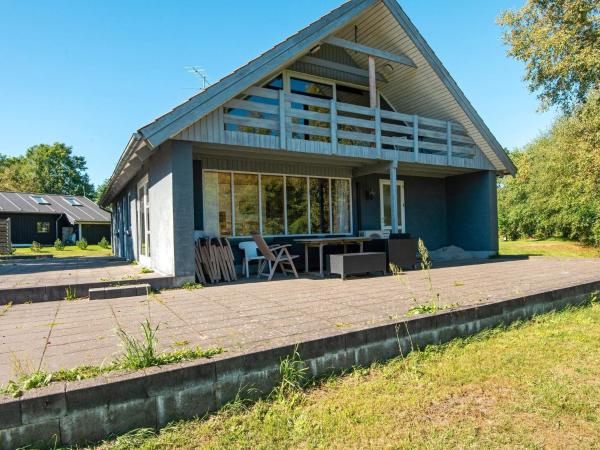 11 person holiday home in Ørsted-By Traum, Reservar Casa de férias Glesborg 