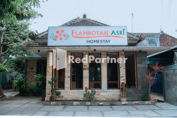 Flamboyan Asri Syariah Mitra RedDoorz near Kampung Inggris Pare, Reservar Hotel Pare East Java