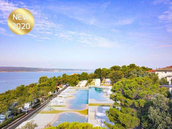 Rosmarin&Olive Premium Mobile Homes, Reservar Parque de campismo Hotéis em Kvarner com Piscina, Piscina