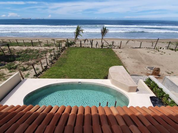 New Beachfront Villa in Playa Blanca, Reservar Casa de férias Zihuatanejo Ixtapa-Zihuatanejo