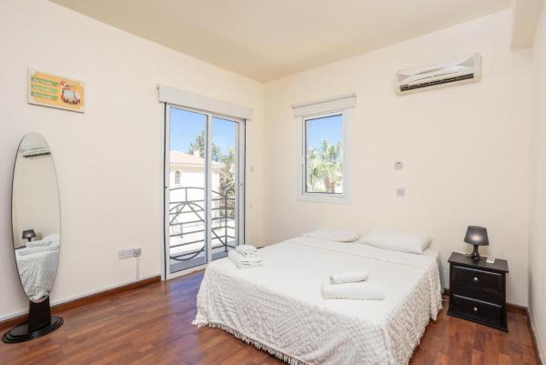 Villa Miracle