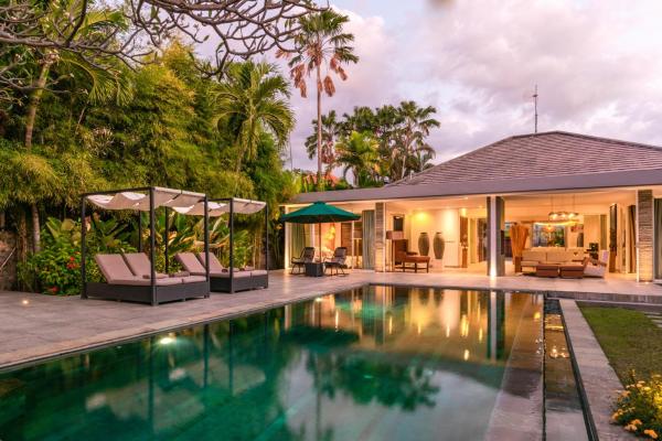 Villa Lou, Reservar Vila Hotéis em Bali com Piscina, Piscina