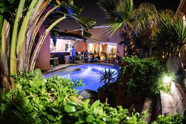 Cape Town Surf Hostel & Lodge, Reservar Albergue Hostels em Cape Peninsula, Albergue