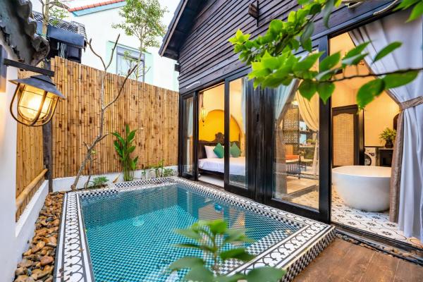 Hoi An Oasis Rosie Villa - 1 Bedroom with Private Pool and Garden View, Local Hoi An Decor, Reservar Vila Hotéis em Quang Nam com Piscina, Piscina
