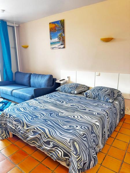 Studio ROUGE GORGE TARTANE, Reservar Apart-hotel Hotéis em Léro com Piscina, Piscina