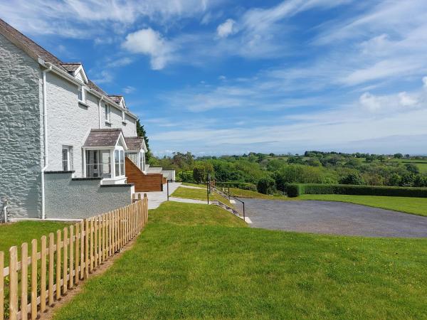 Bay View - Uk38206, Reservar Casa de férias Hotéis em Stepaside com estacionamento, Estacionamento