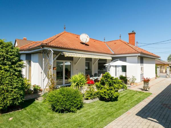 Holiday Home Ildiko by Interhome, Reservar Casa de férias Hotéis em Somogy com Estacionamento, Estacionamento