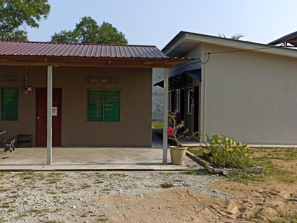 Depulauserai Budget Home No AirCond, Reservar Casa de férias Pekan Pahang