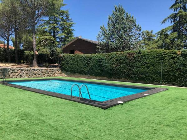 Villa Rana, con amplio jardín, barbacoa y piscina, Reservar Casa de férias Hotéis em Comunidade de Madrid com piscina, Piscina