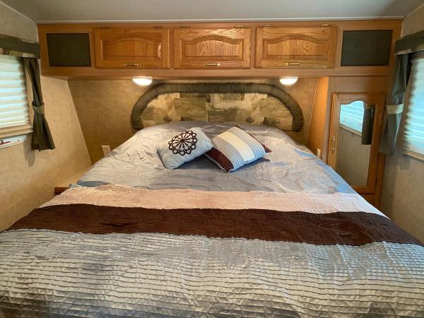 Comfortable RV in a farm, Reservar Parque de campismo Nanoose Bay 