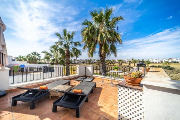 Stunning 2 bedroom townhouse - CE33LT, Reservar Casa de férias Torre-Pacheco 