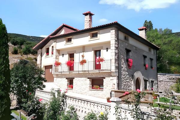 Spacious House in Merindad de Valdivielso, Reservar Casa de férias Merindad de Valdivielso Espanha