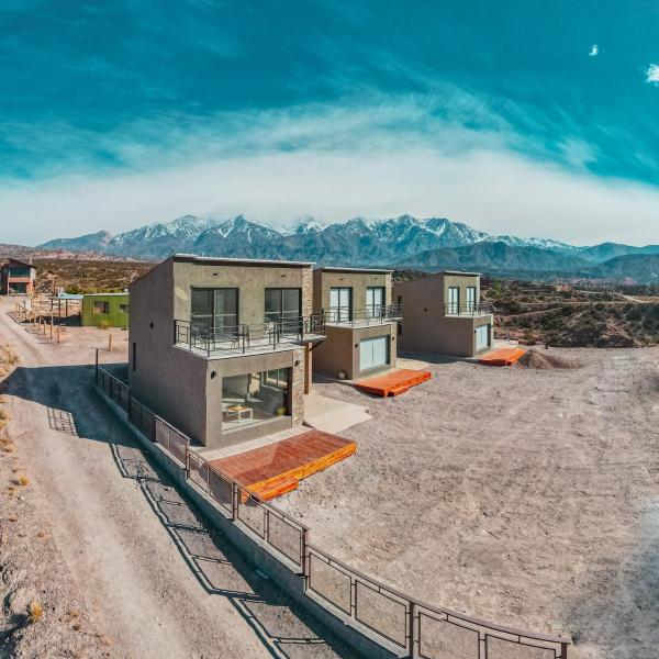 Reflejo del Lago - Cabañas frente al Dique Potrerillos, Reservar  Potrerillos Mendoza