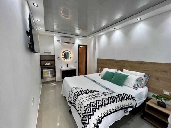 HOTEL TORRE DELUXE ¨SANTORINI¨, Reservar  Doradal Antioquia