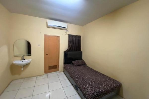 OYO LIfe 93129 Kost Mangga, Reservar  Hotéis Baratos em Palmerah