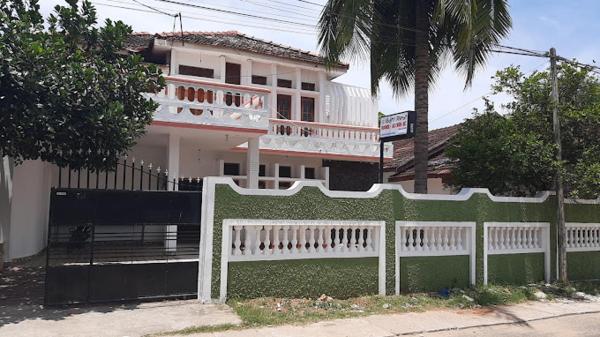 BATTI REST, Reservar  Batticaloa Batticaloa District