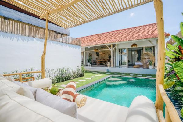 Villa Aarka - Chic Balinese Bohemian Retreat in Seminyak, Reservar  Hotéis em Bali com piscina, Piscina