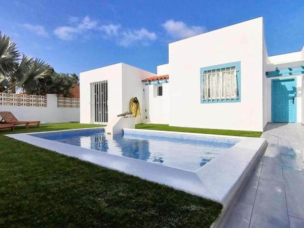 Villa in Fuerteventura with Ocean Views, Reservar  Corralejo Canary Islands