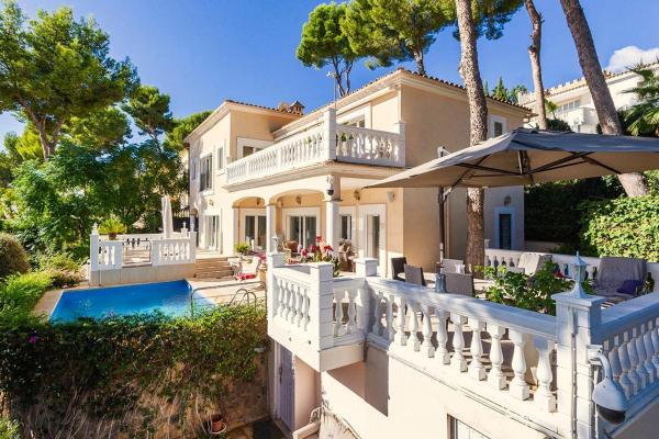 Exklusive Villa in Paguera für bis zu 8 Personen, mit Meerblick und Pool, Reservar  Paguera Maiorca