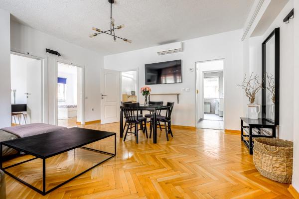 Upper Town Apartments and Rooms, Reservar Apartamento Upper Town – Medvescak Zagreb, perto de Backo Mini Express