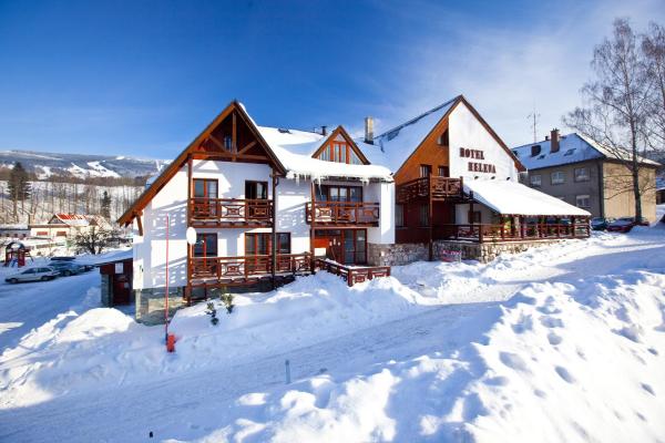 Hotel Helena, Reservar Hotel Hotéis em Liberec Region com Estacionamento, Estacionamento