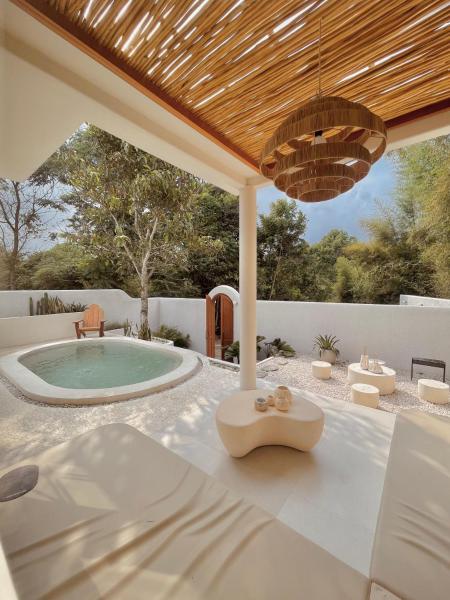 Villa Molly By The Villas 100, Reservar  Cilama West Java