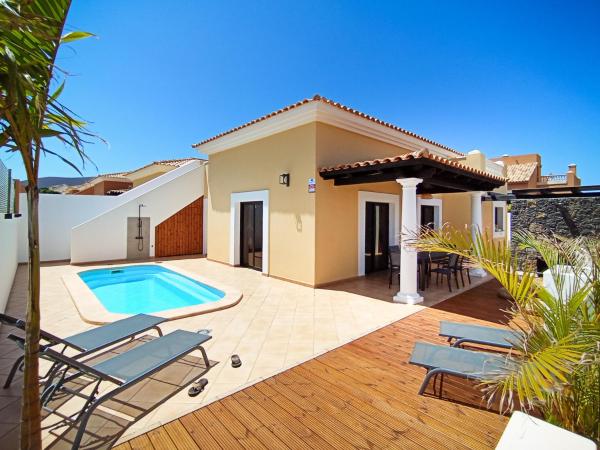 Surf Dream Villa, Reservar  Hotéis em Canary Islands com Piscina, Piscina