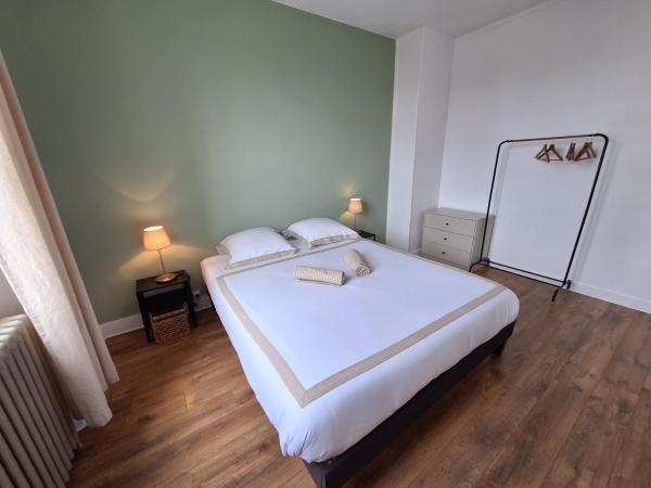 2 Appartements 6 personnes Orléans Centre - Proche gare SNCF, Reservar  Orléans 