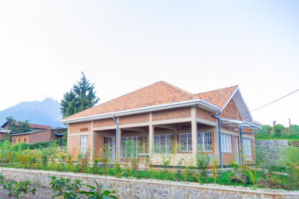 Future4Kids Kinigi Guest House By Isange paradise resort, Reservar  Kinigi Hotéis....