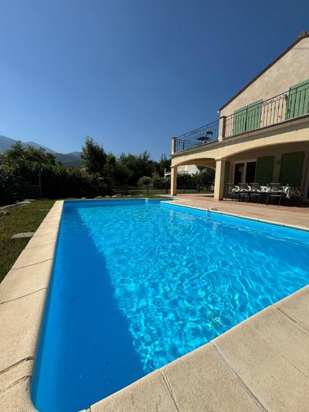 Villa Mimosa - Modern Villa with Private Pool & Mountain View, Reservar  Fuilla 