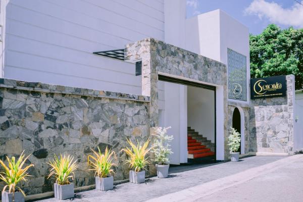 Hotel Senondra, Reservar Hotel Ampara Ampara District