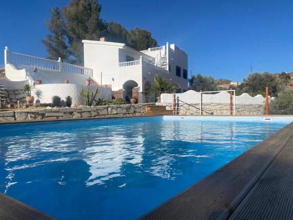 Cortijo Los Corazones, Reservar  Cantoria Andaluzia