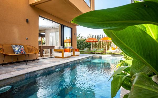 Villa ZINA I Luxe I Piscine chauffée I Wifi I Proche centre Ville, Reservar  Hotéis em Marrakech-Tensift-Haouz com piscina, Piscina