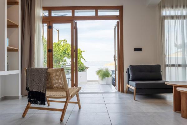 Icon seaside apartments, Reservar  Chios Chios