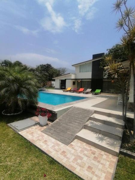 Villa La Chiquita - Privacidad para tu Grupo en Tres Encantadores Departamentos, Reservar  Lima Provincia de Lima