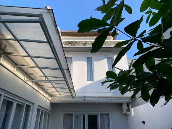 Friends Uluwatu Villa, Reservar  Hotéis em Bali com Piscina, Piscina