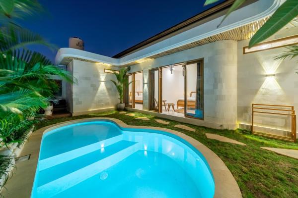 Canggu Vibe 2BDR Villa with Pool and Nearby Delights, Reservar  Hotéis em Bali com piscina, Piscina