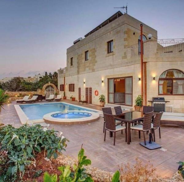 Country Views Villa, Reservar Vila Victoria Gozo