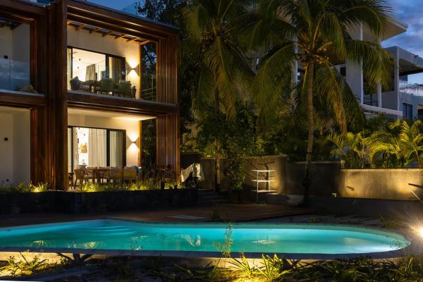 3 BR Beachfront & Self-Catering Apartment - Pointe aux Biches, Reservar Apartamento Hotéis em Pointe aux Biches com piscina, Piscina